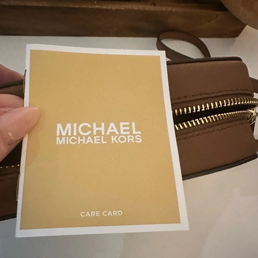 Michael Kors Houston LG Zip Crossbody – NWT